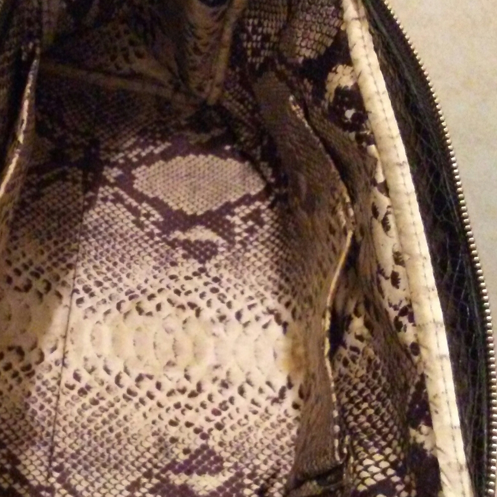 St John Bag - image 8